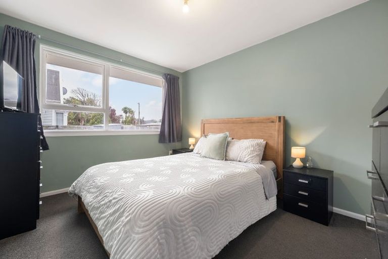 Photo of property in 2/97 Champion Street, Edgeware, Christchurch, 8013