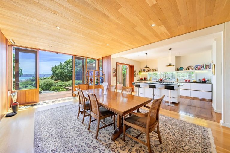 Photo of property in 432 Muritai Road, Eastbourne, Lower Hutt, 5013