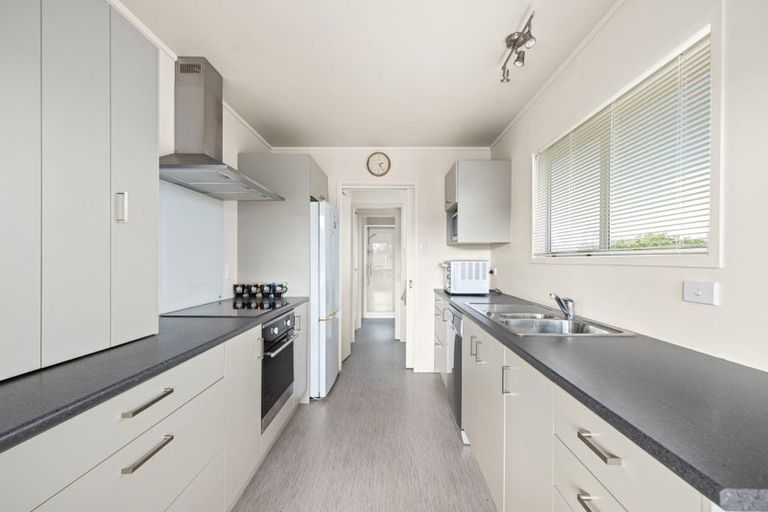 Photo of property in 17 Kawau View Road, Snells Beach, 0920