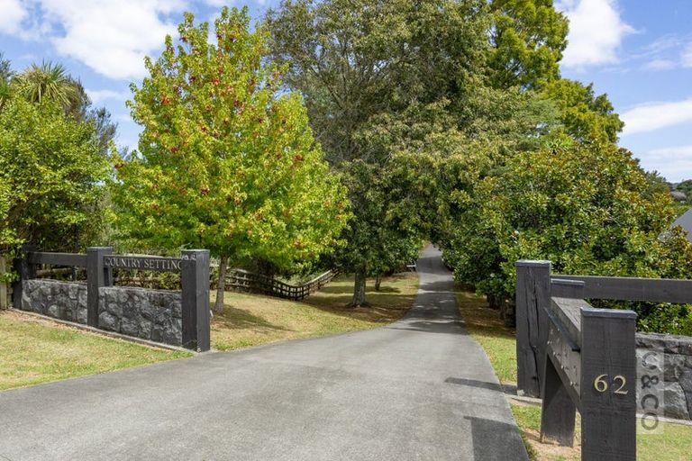 Photo of property in 58 Muriwai Road, Waimauku, 0812