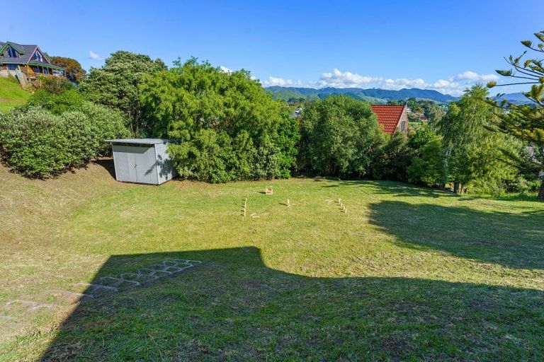 Photo of property in 33a Hicks Crescent, Waikanae Beach, Waikanae, 5036