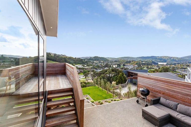 Photo of property in 65 Exploration Way, Whitby, Porirua, 5024