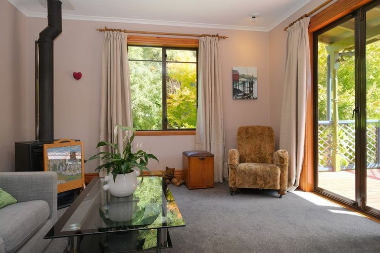 Photo of property in 21 Harbour Terrace, Careys Bay, Port Chalmers, 9023