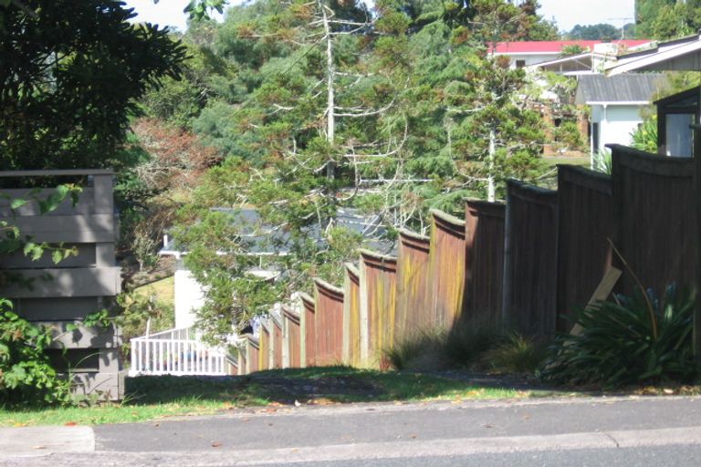 Photo of property in 184 Golf Road, Titirangi, Auckland, 0604