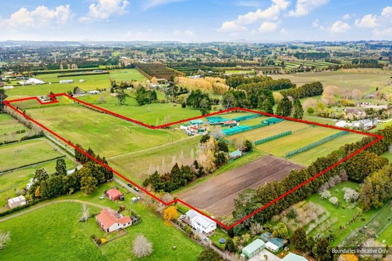 Photo of property in 51 Smith Road, Kumeu, 0891