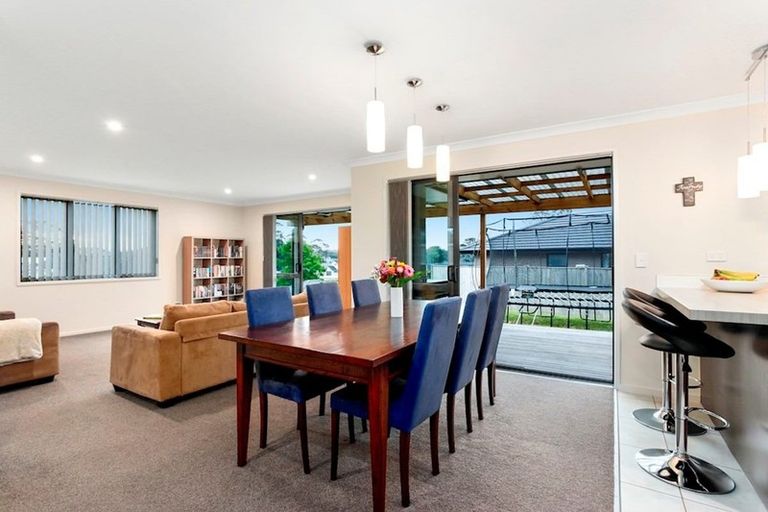 Photo of property in 36 Madison Terrace, Silverdale, 0932