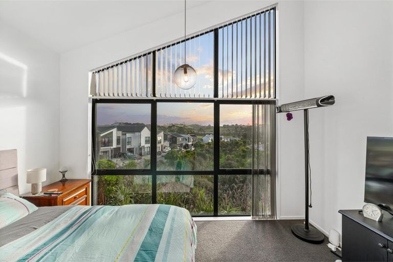 Photo of property in 120 Waekahu Road, Westgate, Auckland, 0814