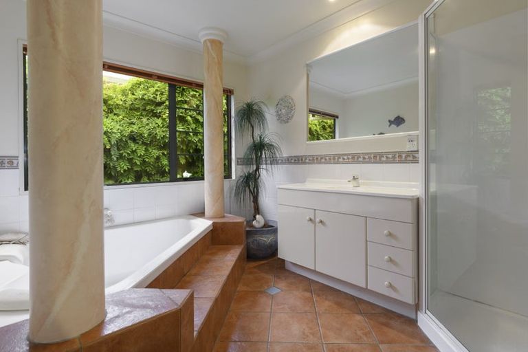 Photo of property in 10 Rochester Place, Bethlehem, Tauranga, 3110