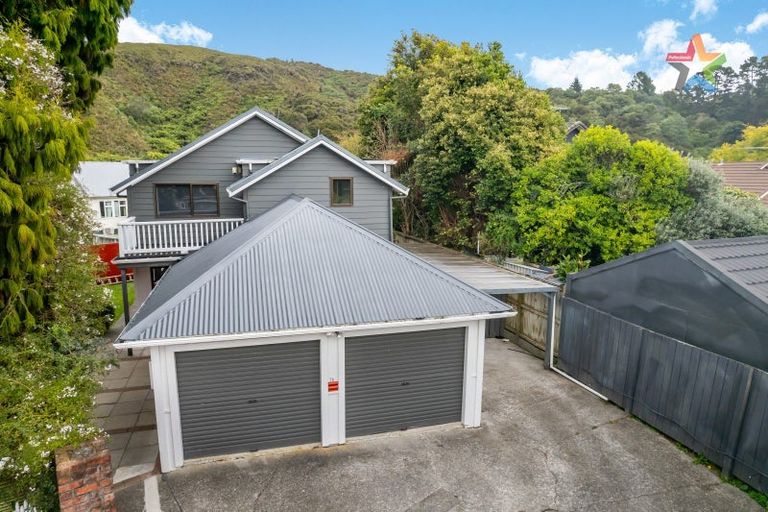Photo of property in 2a Burke Grove, Naenae, Lower Hutt, 5011