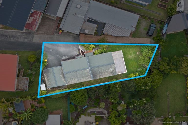 Photo of property in 4a Orewa Heights Crescent, Orewa, 0931