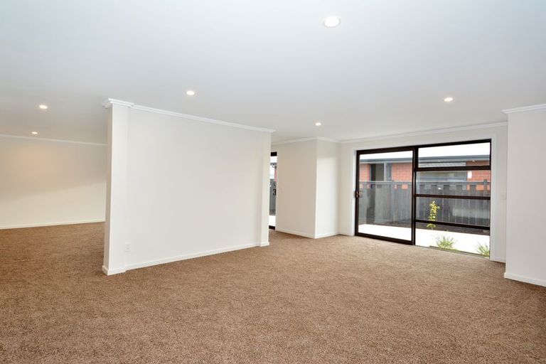 Photo of property in 23 Glengarry Road, Glen Eden, Auckland, 0602