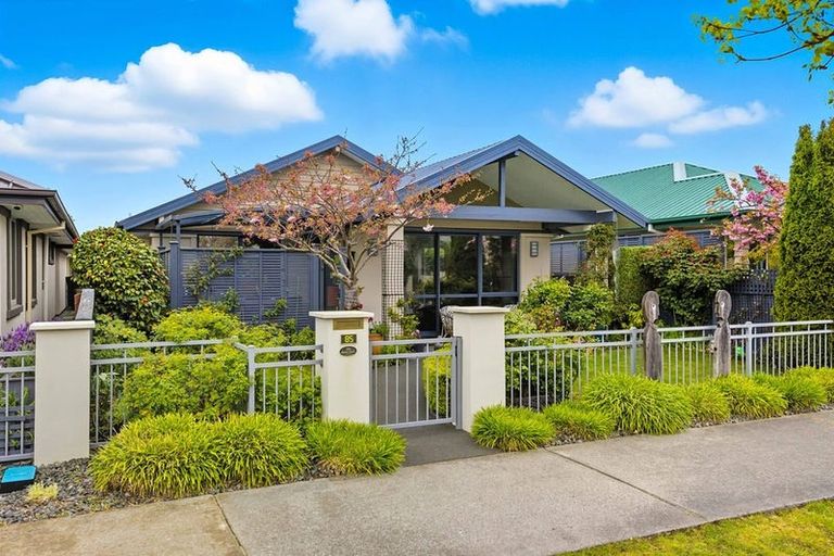 Photo of property in 85 Pegasus Boulevard, Pegasus, 7612