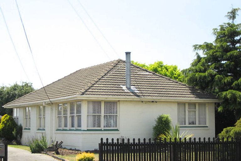 Photo of property in 4 Merrington Crescent, Aranui, Christchurch, 8061