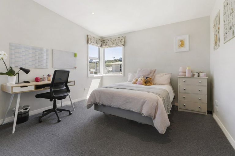 Photo of property in 8 Lewer Street, Karori, Wellington, 6012