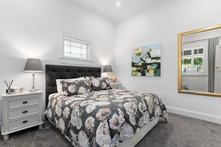 Photo of property in 63 Dublin Street, Martinborough, 5711