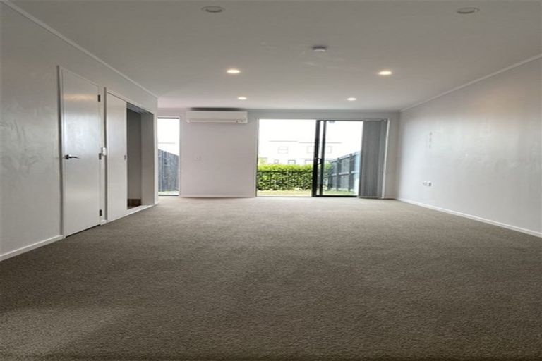 Photo of property in 91 Battalion Drive, Papakura, 2110
