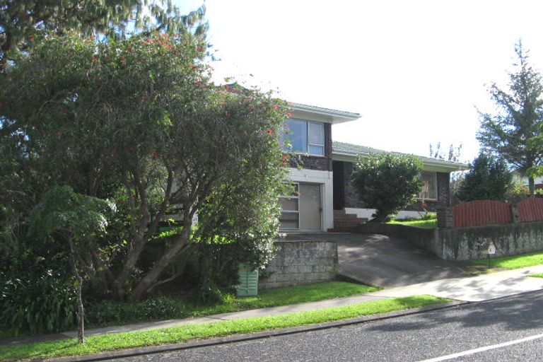 Photo of property in 28 Wycherley Drive, Bucklands Beach, Auckland, 2014