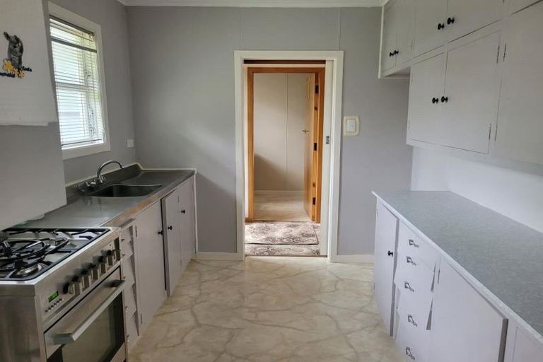 Photo of property in 221 Tukapa Street, Westown, New Plymouth, 4310