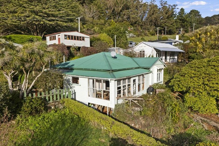 Photo of property in 2 Harbour Terrace, Careys Bay, Port Chalmers, 9023