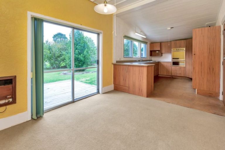 Photo of property in 77 Pataua Road North, Whareora, Whangarei, 0175