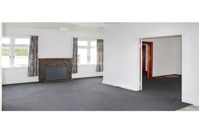 Photo of property in 47 Fitzroy Street, Terrace End, Palmerston North, 4410