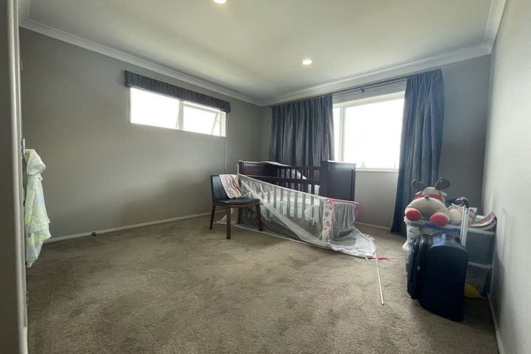 Photo of property in 28 Milano Boulevard, Karaka, Papakura, 2113