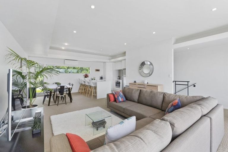 Photo of property in 3/49 Browns Road, Browns Bay, Auckland, 0630