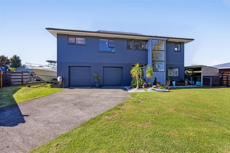 Photo of property in 22 Culzean Grove, Bell Block, New Plymouth, 4312
