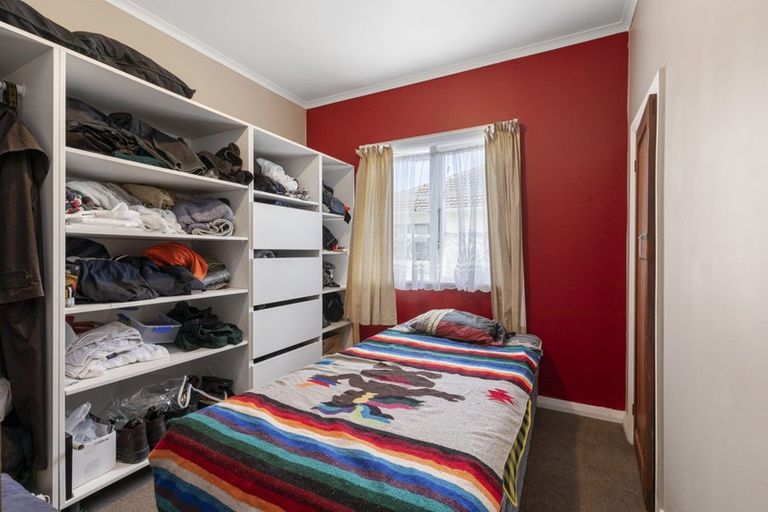 Photo of property in 30 Moores Valley Road, Wainuiomata, Lower Hutt, 5014