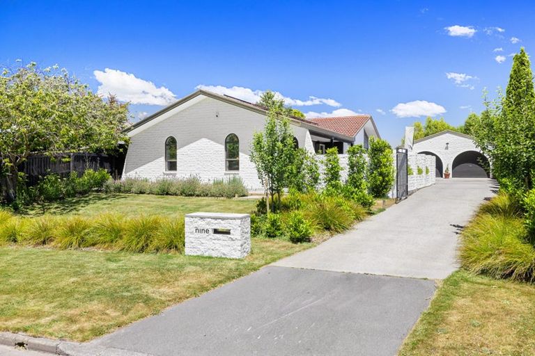 Photo of property in 9 Wakelin Place, Redwood, Christchurch, 8051