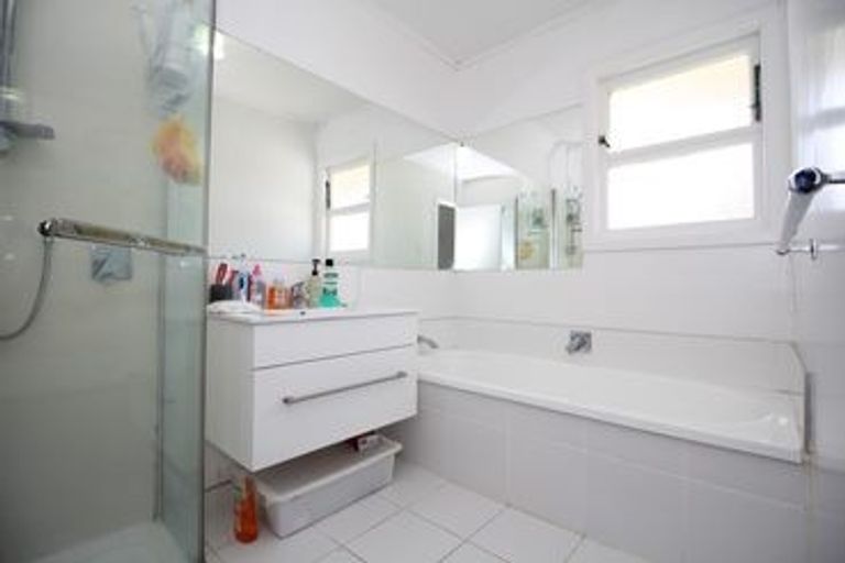 Photo of property in 27 Claude Road, Hillpark, Auckland, 2102