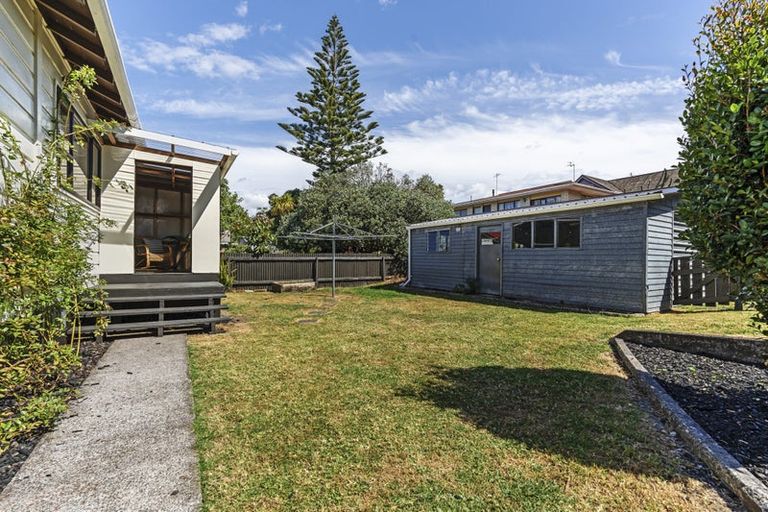Photo of property in 29 Parris Street, Waitara, 4320