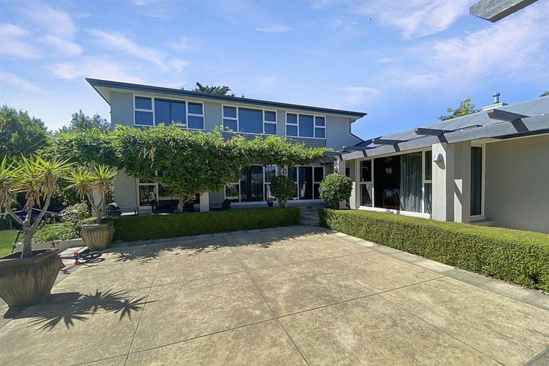 Photo of property in 4 Guinness Crescent, Ilam, Christchurch, 8041