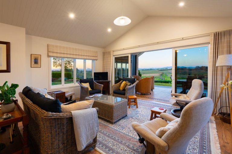 Photo of property in 33 Lee Road, Burbush, Hamilton, 3289