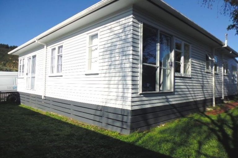 Photo of property in 6b Tararua Street, Paraparaumu, 5032