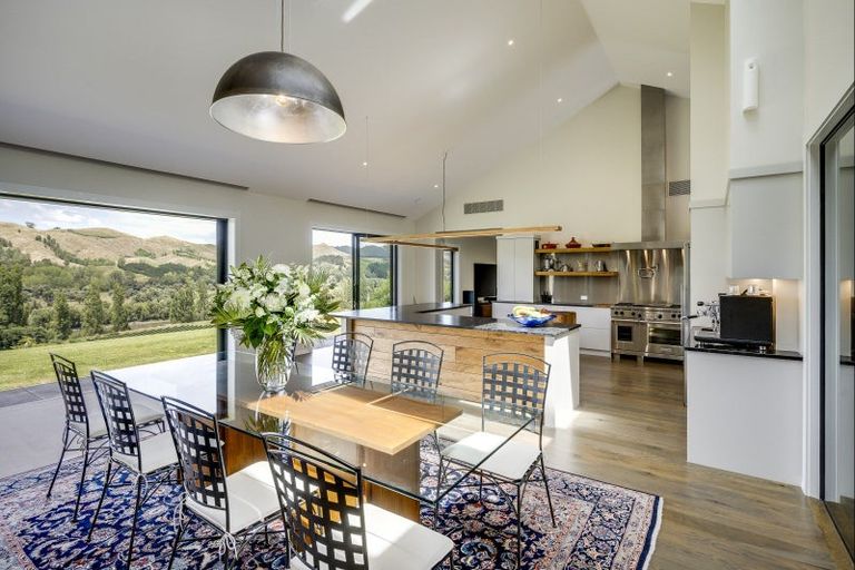 Photo of property in 103 Matangi Road, Kahuranaki, Havelock North, 4294