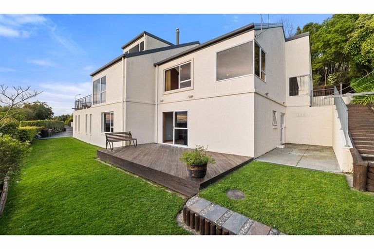 Photo of property in 40 Woodlau Rise, Huntsbury, Christchurch, 8022