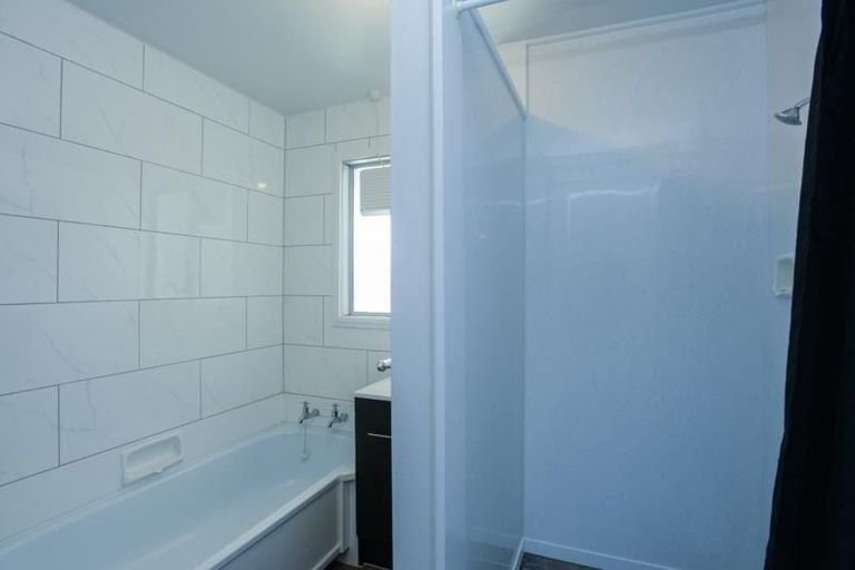 Photo of property in 1/8 Lee Road, Taradale, Napier, 4112