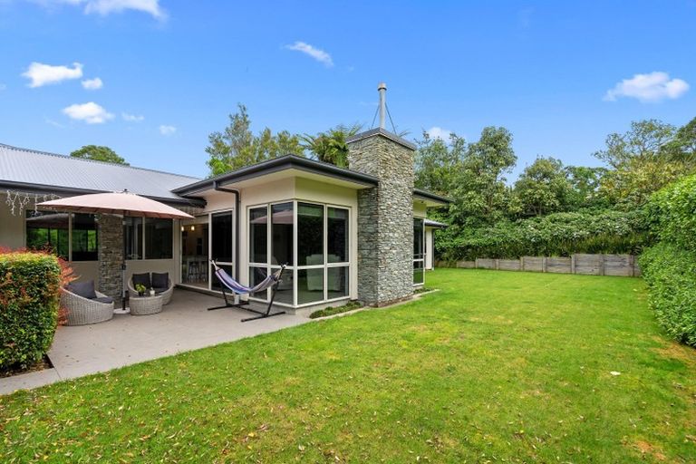 Photo of property in 4 William Street, Highlands Park, New Plymouth, 4312
