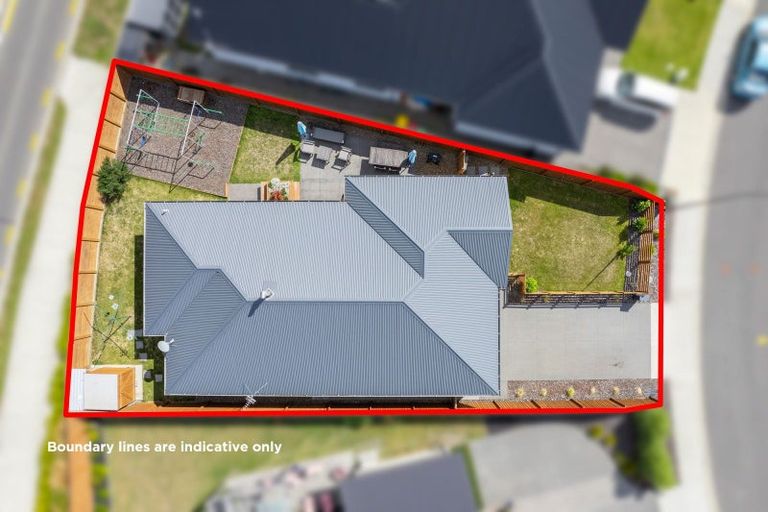 Photo of property in 17 Tara Crescent, Woodend, 7610