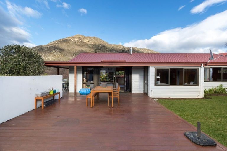 Photo of property in 10 Remarkables Crescent, Frankton, Queenstown, 9300