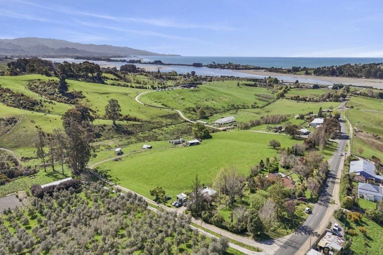Photo of property in 108 Harley Road, Tasman, Upper Moutere, 7175