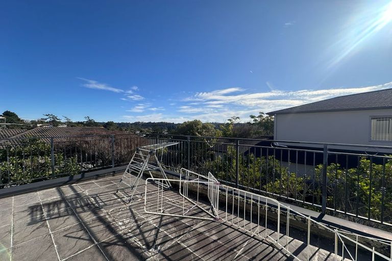 Photo of property in 25 Wye Oak Drive, Schnapper Rock, Auckland, 0632