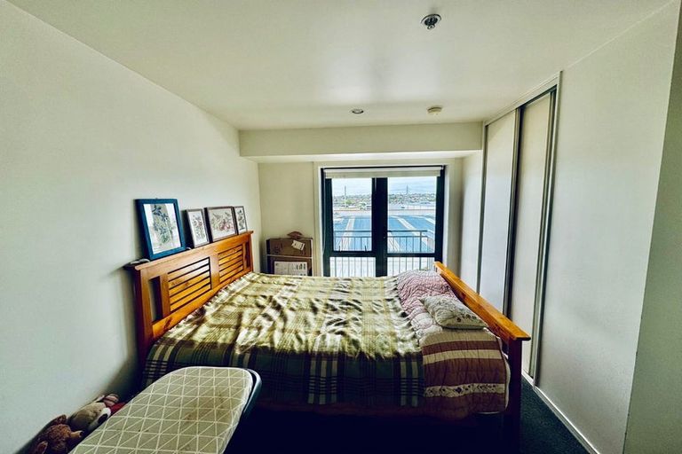 Photo of property in 4s/10 Crown Lynn Place, New Lynn, Auckland, 0600