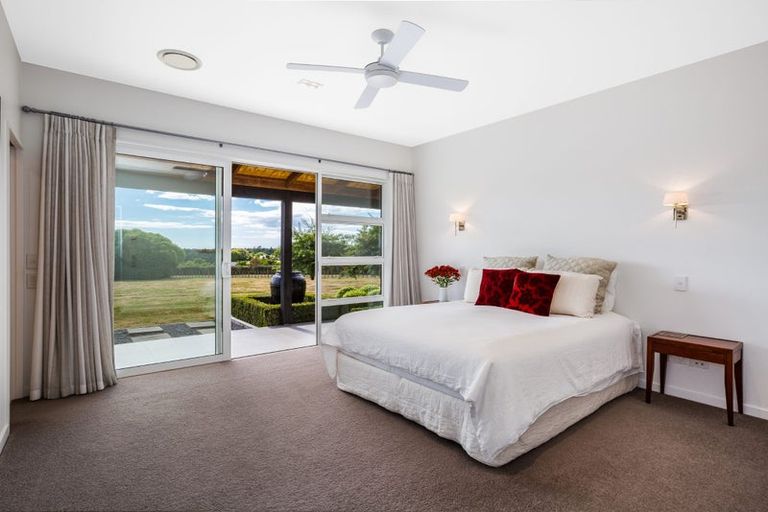 Photo of property in 67 Tarahunga Road, Levin, 5571