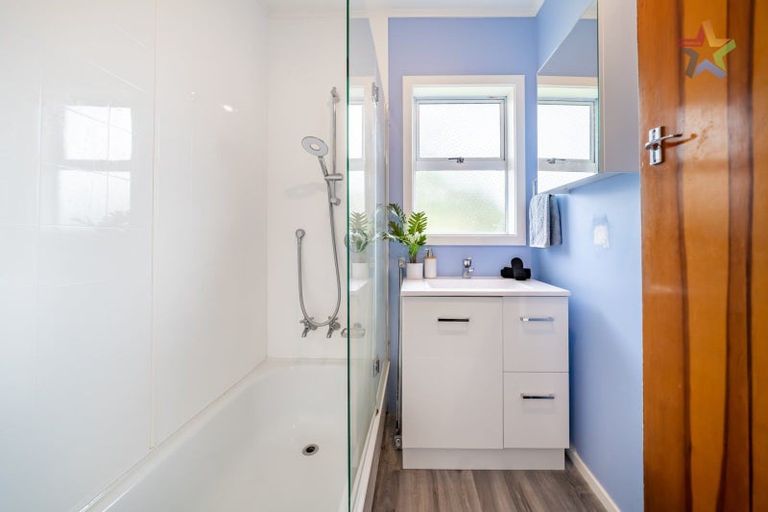 Photo of property in 32 Karaka Street, Wainuiomata, Lower Hutt, 5014