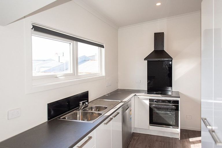 Photo of property in 33 Reid Road, South Dunedin, Dunedin, 9012