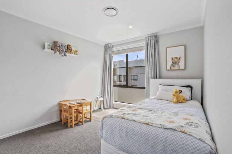 Photo of property in 17 Eyton Kay Road, Hobsonville, Auckland, 0616