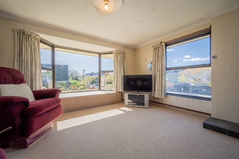 Photo of property in 2 Hart Place, Bridge Hill, Alexandra, 9320