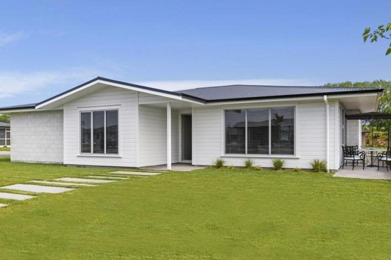 Photo of property in 28 Bastille Court, Rangatira Park, Taupo, 3330